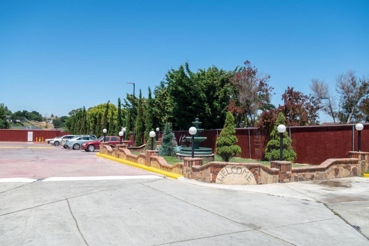 MOTEL 7 2⋆ ::: VALLEJO, CA ::: COMPARE HOTEL RATES